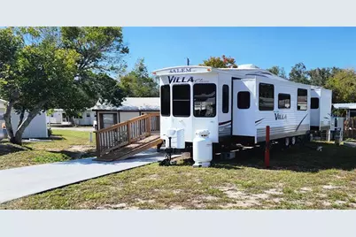 9517 Black Bear Drive, Weeki Wachee, FL 34613 - Photo 1