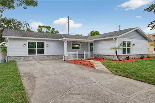 302 Leafwood Rd, Tarpon Springs, FL 34689 - Photo 1