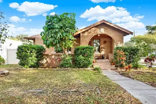 3201 7th Ave N, Saint Petersburg, FL 33713 - Photo 1