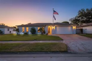 7845 Edinburgh Dr, New Port Richey, FL 34653 - Photo 1