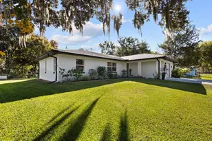 157 Palm St, Inglis, FL 34449 - Photo 1