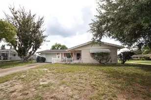 10638 Oak Hill Dr, Port Richey, FL 34668 - Photo 1