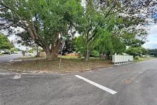 5630 Sunshine Park Dr, New Port Richey, FL 34652 - Photo 1