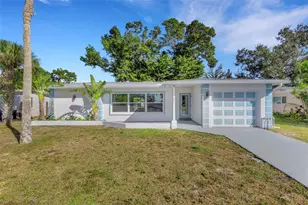 201 63rd St W, Bradenton, FL 34209 - Photo 1