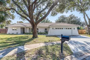 400 Plover Pl, Palm Harbor, FL 34683 - Photo 1