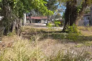 1525 41st St S, Saint Petersburg, FL 33711 - Photo 1
