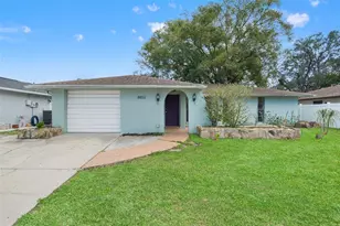 8852 Candlewick Ln, Port Richey, FL 34668 - Photo 1