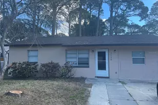 7138 Oakwood Dr, New Port Richey, FL 34652 - Photo 1