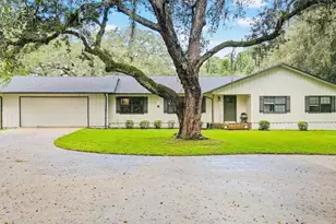 10245 E Trails End Rd, Floral City, FL 34436 - Photo 1