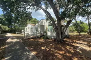 3664 Meriden Ave, Oldsmar, FL 34677 - Photo 1