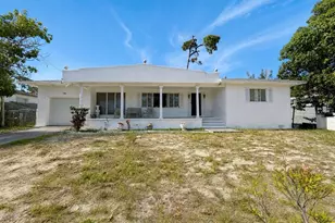 1006 Gulf Rd, Tarpon Springs, FL 34689 - Photo 1