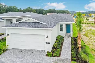 570 Hammock Oaks Blvd, Lady Lake, FL 32159 - Photo 1