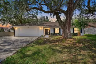 5305 E 127th Ave, Tampa, FL 33617 - Photo 1
