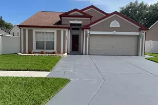 931 Hunter Ln, Tarpon Springs, FL 34689 - Photo 1