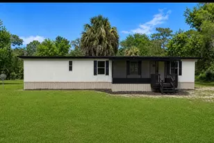 3320 N Holiday Dr, Crystal River, FL 34428 - Photo 1