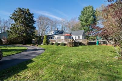 20 Burr Avenue - Photo 1