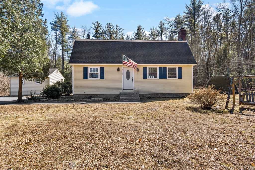 32 Clay St, Merrimack, NH 03054 MLS 72955181 Coldwell Banker