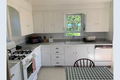 33 Menemsha Inn Rd Ch223  3, Chilmark, MA 02535 - Photo 3