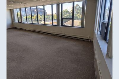 810 Memorial Dr #2nd floor, Cambridge, MA 02139 - Photo 9