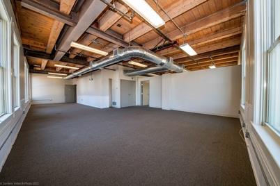 555 Pleasant St #2C, New Bedford, MA 02740 - Photo 1