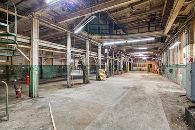 514 Main St, Holyoke, MA 01040 - Photo 11