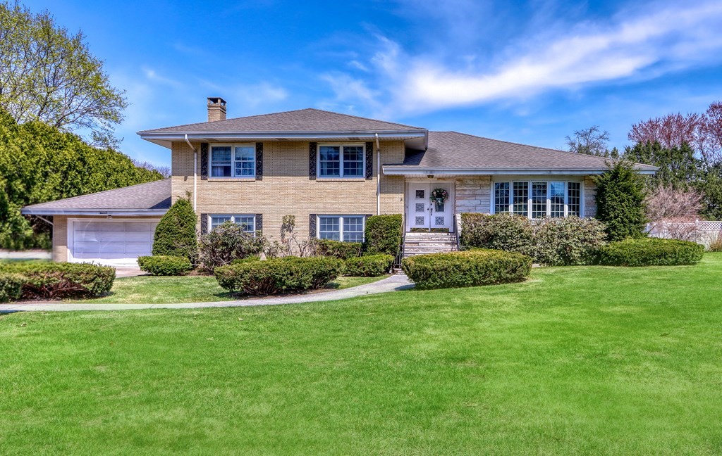 14 Phillips Brooks Rd, Westwood, MA 02090 MLS 73101607 Coldwell Banker