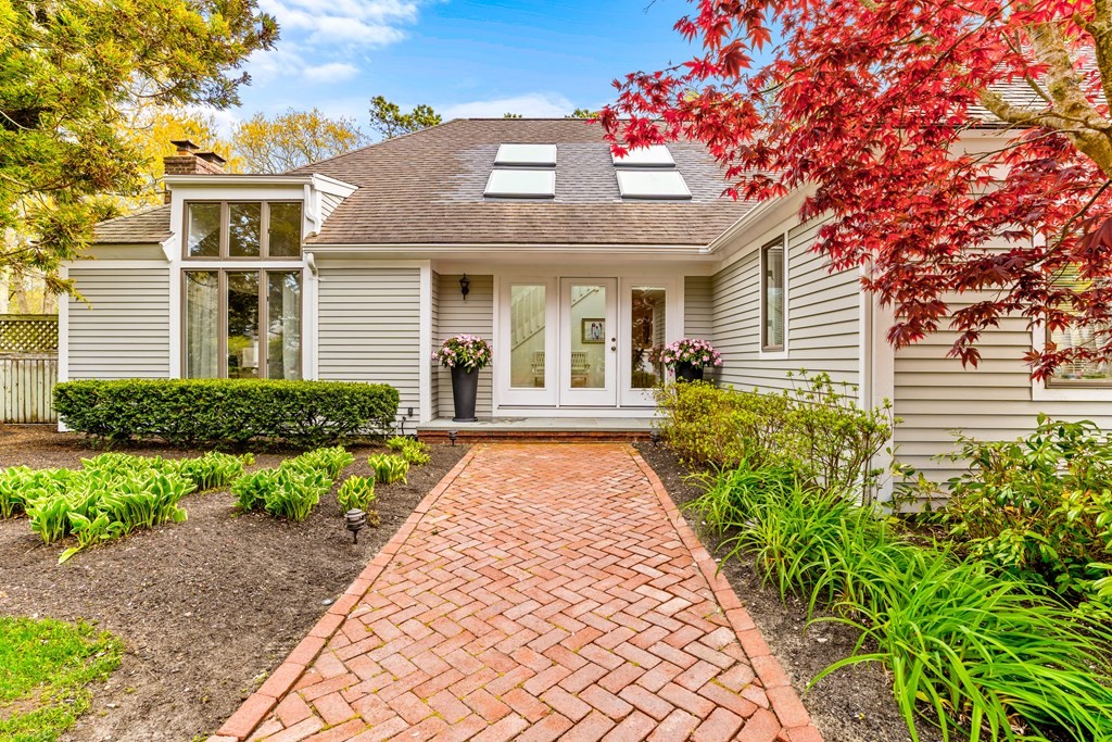 30 Driftwood Cir, Mashpee, MA 02649 MLS 73110141 Coldwell Banker