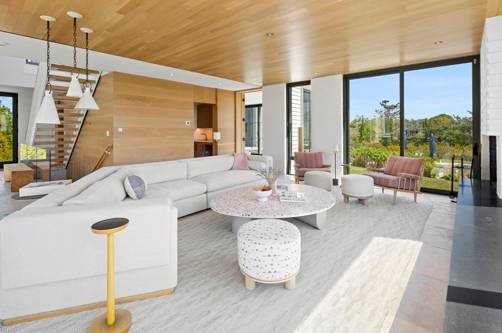 178 Queen Anne Rd, Chatham MA 02633-1841 exterior