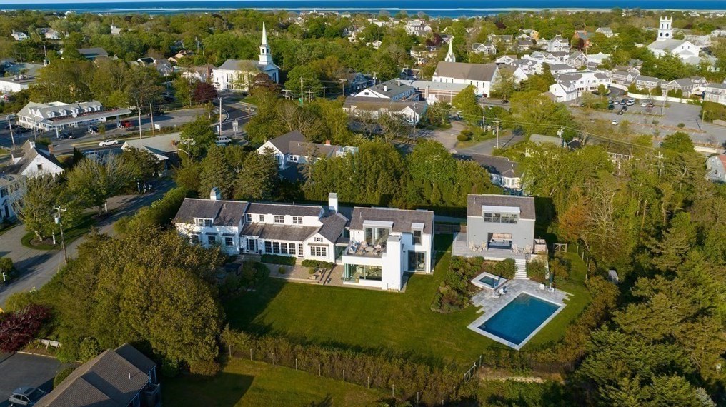 178 Queen Anne Rd, Chatham MA 02633-1841 exterior