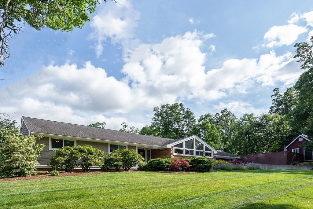 10 Sunset Dr, Seekonk, MA 02771 MLS 73128032 Coldwell Banker