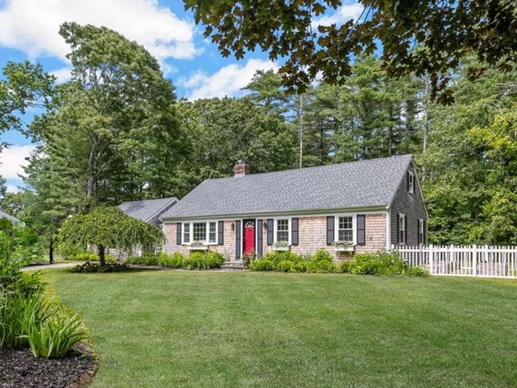 19 Elm St, Duxbury, MA 02332 MLS 73129385 Coldwell Banker