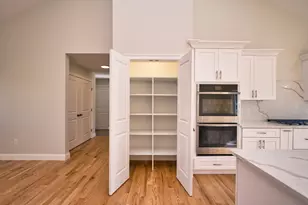 14 Westview Dr, Dartmouth, MA 02747 - Photo 9