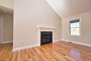 14 Westview Dr, Dartmouth, MA 02747 - Photo 5