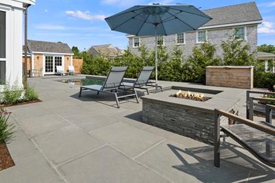 71 Cliff Road, Nantucket, MA 02554 - Photo 17