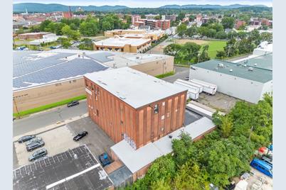 68 Winter St, Holyoke, MA 01040 - Photo 23