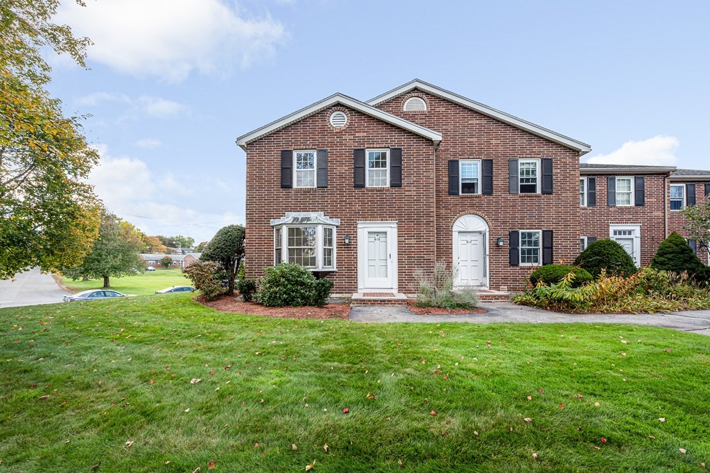 610 Chickering Rd 610, North Andover, MA 01845 MLS 73172923