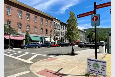 10 Deerfield Ave #2, Shelburne, MA 01370 - Photo 21