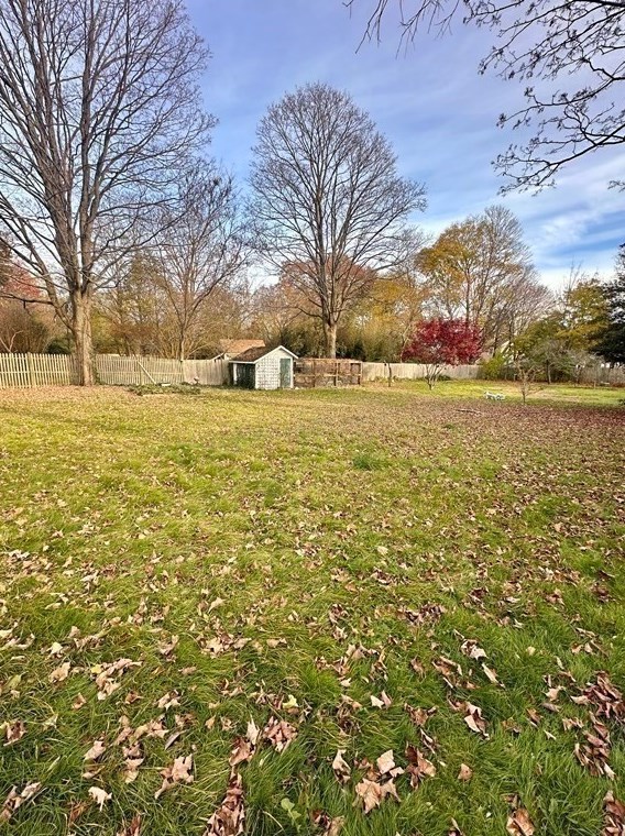 27 Vernon St, Rockland MA  02370-1903 exterior