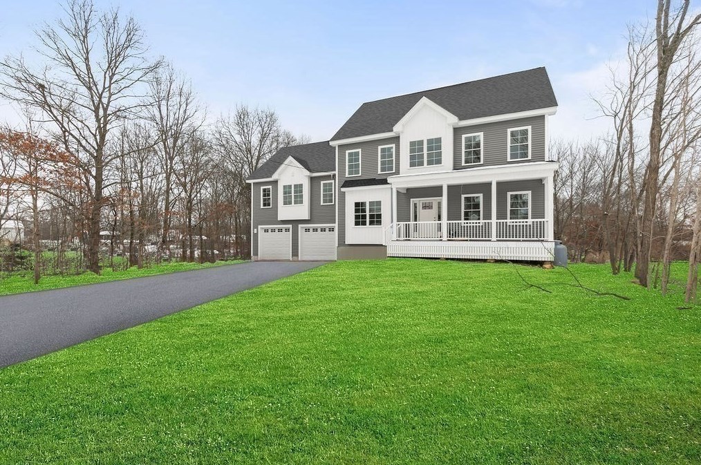 148 Oak Hl Ave, Seekonk MA 02771-2221 exterior