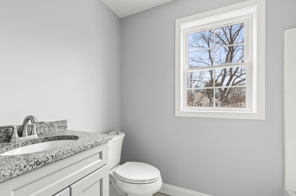 148 Oak Hl Ave, Seekonk MA 02771-2221 exterior