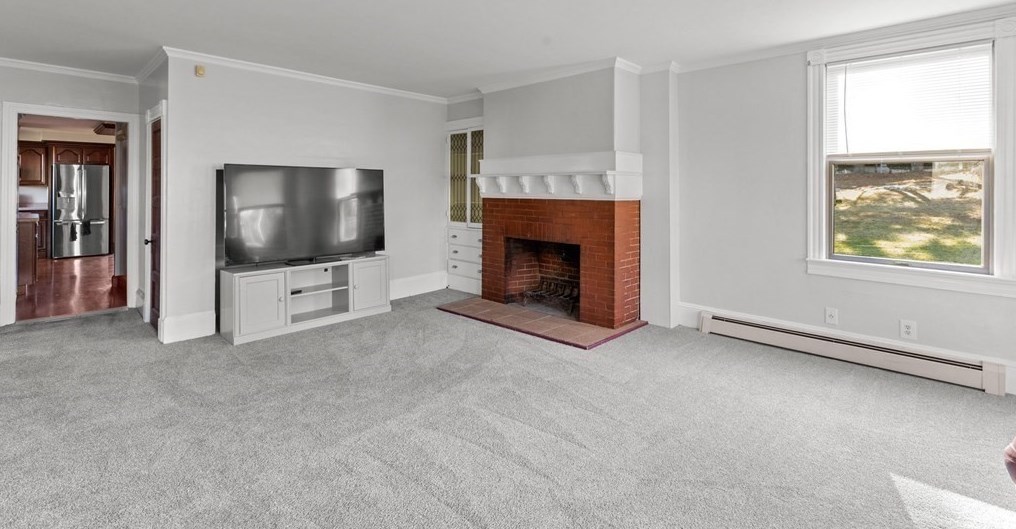 312 Main St, New Bedford MA 02743-1533 exterior