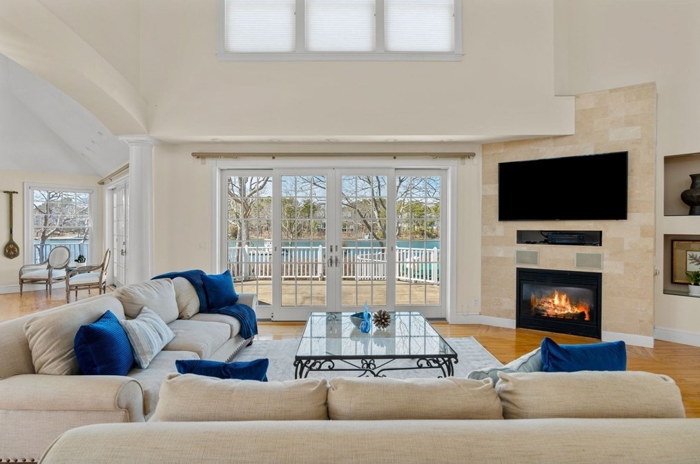 37 Keel Way, Mashpee MA 02649-4011 exterior