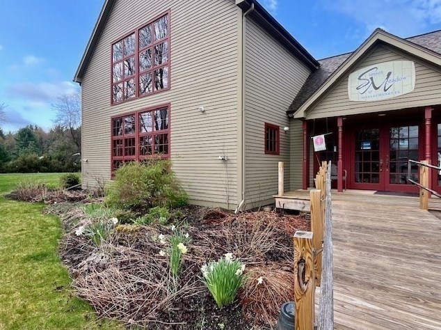 296 Main St, Sheffield MA 01257-9696 exterior