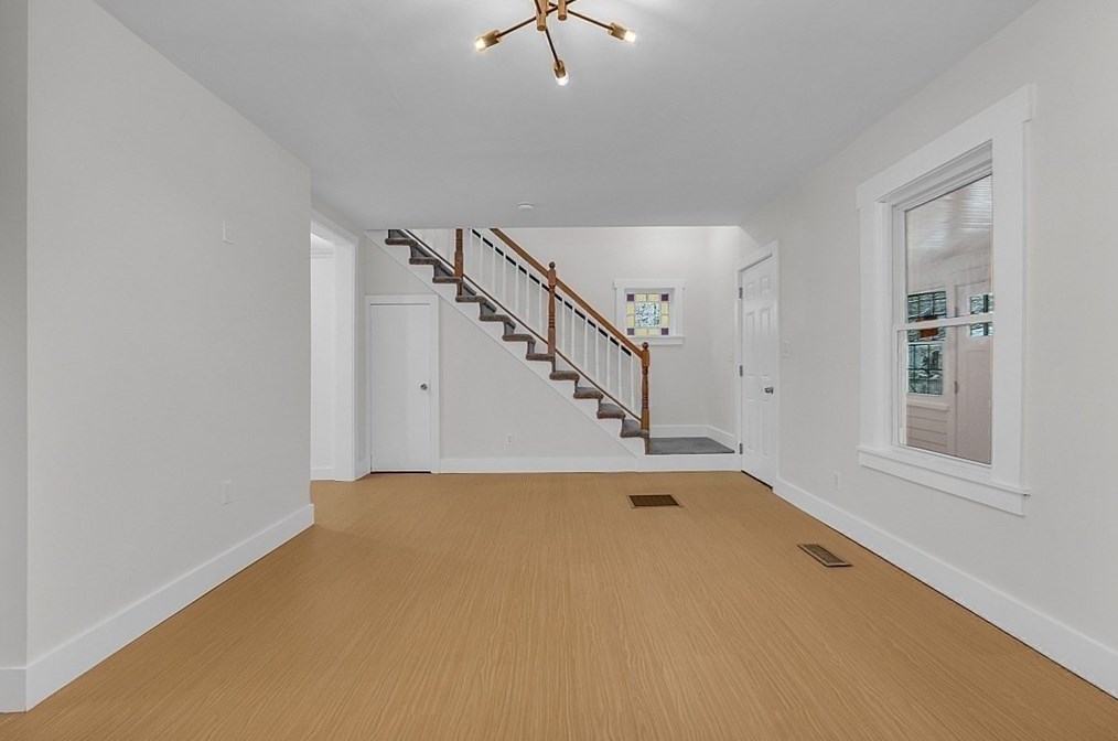 724 Silver Lk St, Royalston MA 01331-1617 exterior