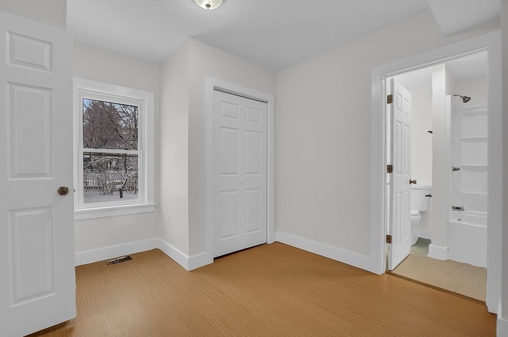 724 Silver Lk St, Royalston MA 01331-1617 exterior