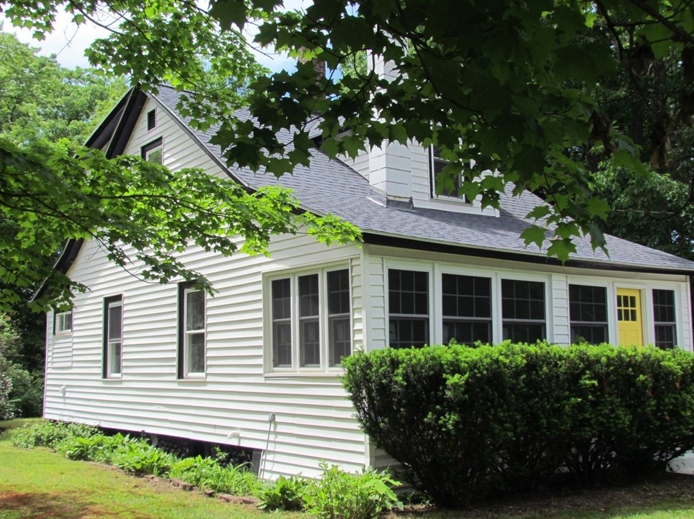 724 Silver Lk St, Royalston MA 01331-1617 exterior