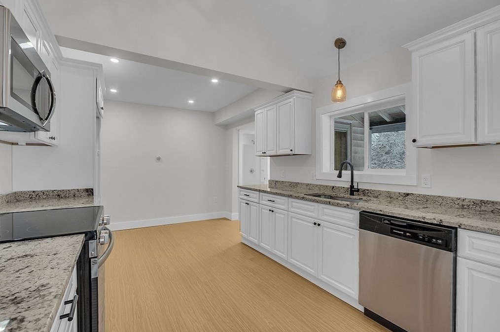 724 Silver Lk St, Royalston MA 01331-1617 exterior