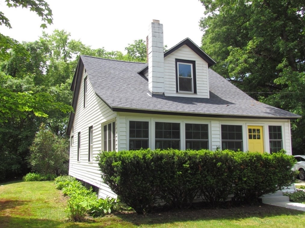 724 Silver Lk St, Royalston MA 01331-1617 exterior