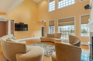 43 Mayes Ave, Fall River, MA 02726-4040