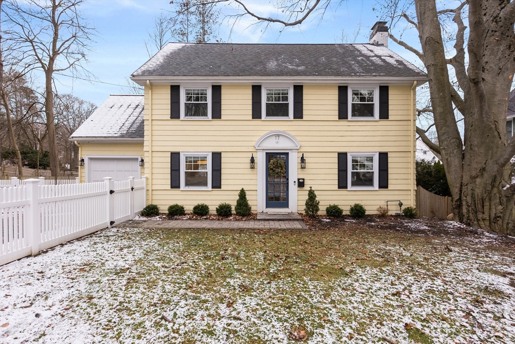 17 Oakland St, Wellesley, MA 02481 - MLS 73198336 - Coldwell Banker